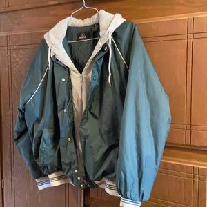 Men’s Redhead hooded jacket. Size large. Green